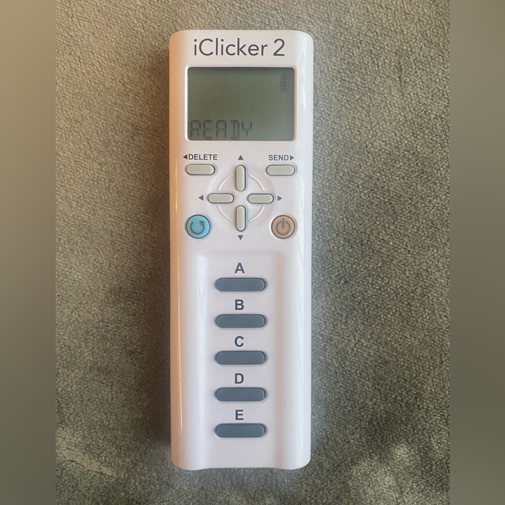 I Clicker 2. Excellent condition.  Like new.
